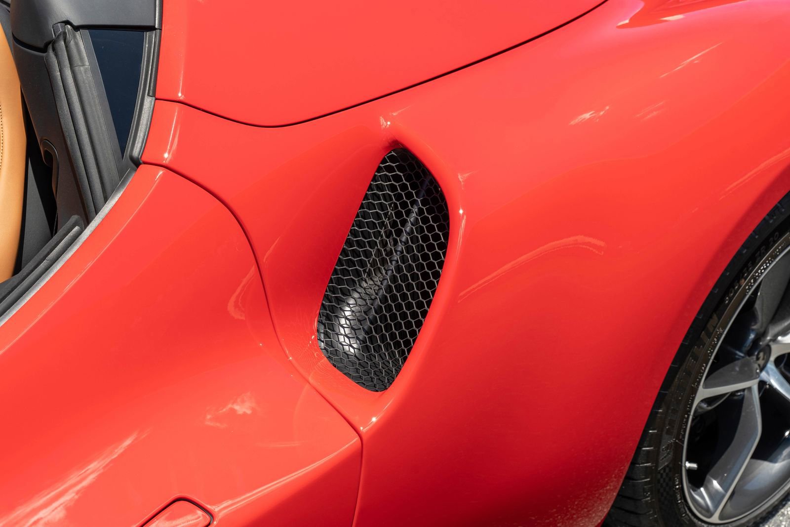 Certified 2024 Ferrari 296 GTS image 13