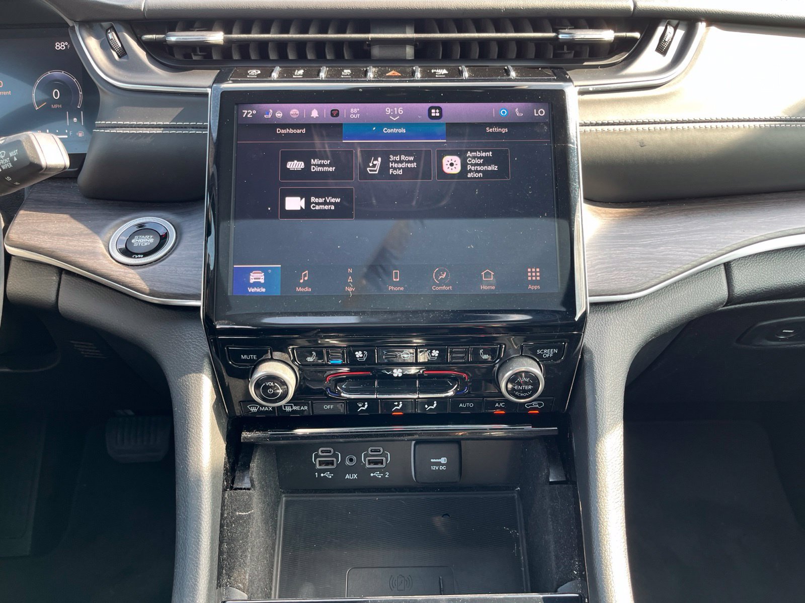 Used 2021 Jeep Grand Cherokee L Overland w/ Luxury Tech Group IV AWD/4WD image 10