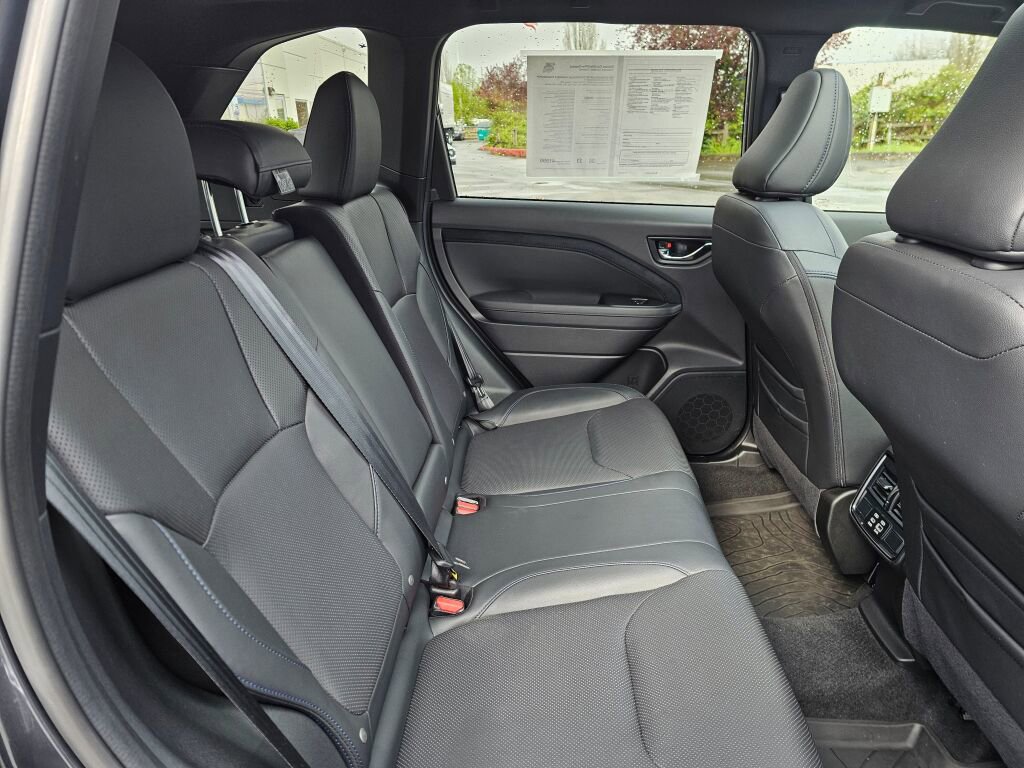 Used 2025 Subaru Forester Limited w/ Popular Package #1 AWD/4WD image 15