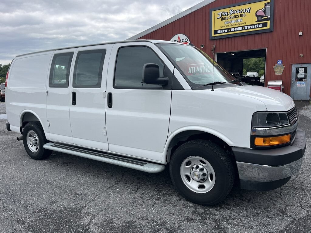 Used 2025 Chevrolet Express 2500 w/ Driver Convenience Package RWD image 1