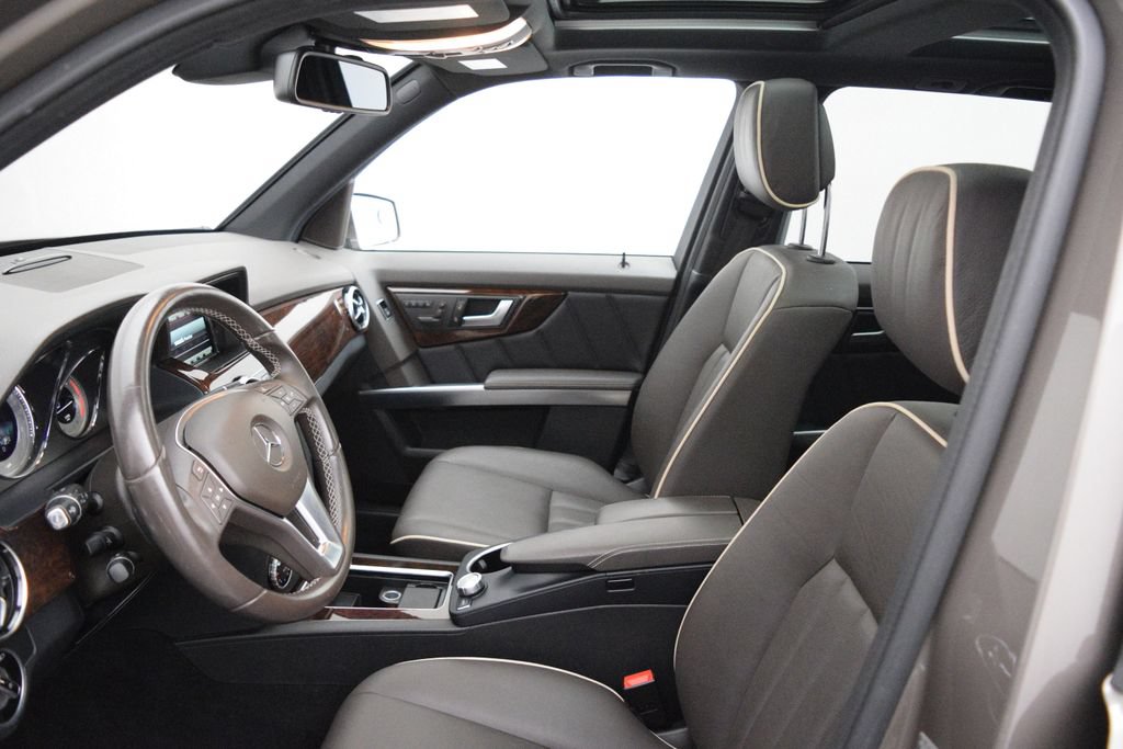 Used 2014 Mercedes-Benz GLK 250 BlueTEC 4MATIC image 10