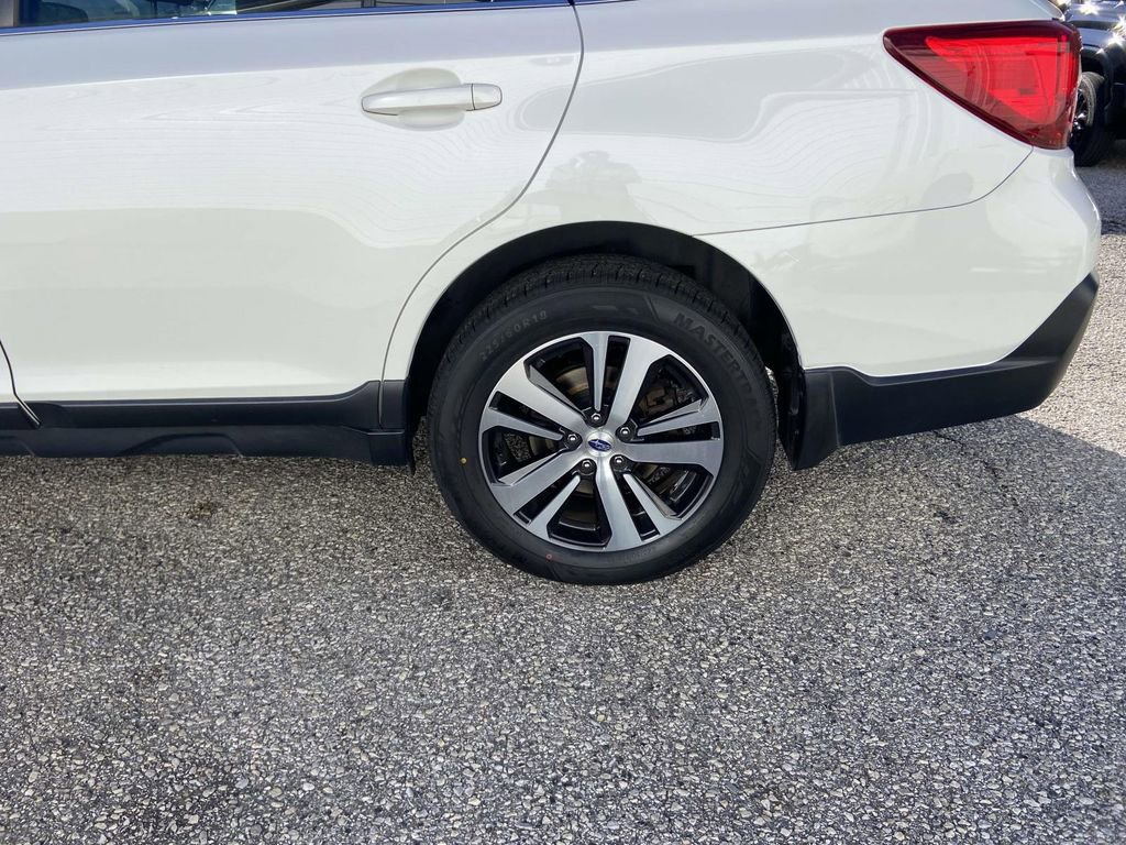 Used 2018 Subaru Outback 3.6R Limited image 9