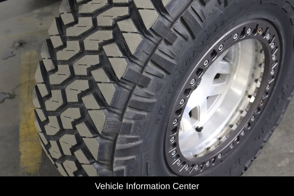 Used 2017 Jeep Wrangler Unlimited Sahara image 32