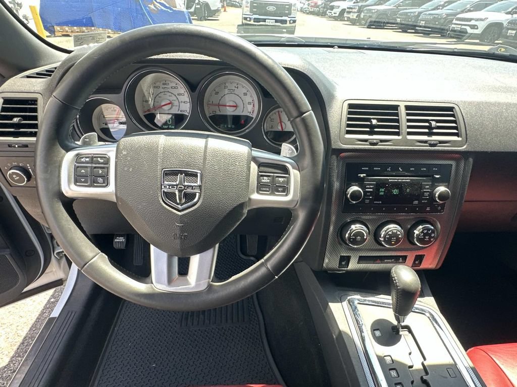 Used 2013 Dodge Challenger R/T RWD image 17