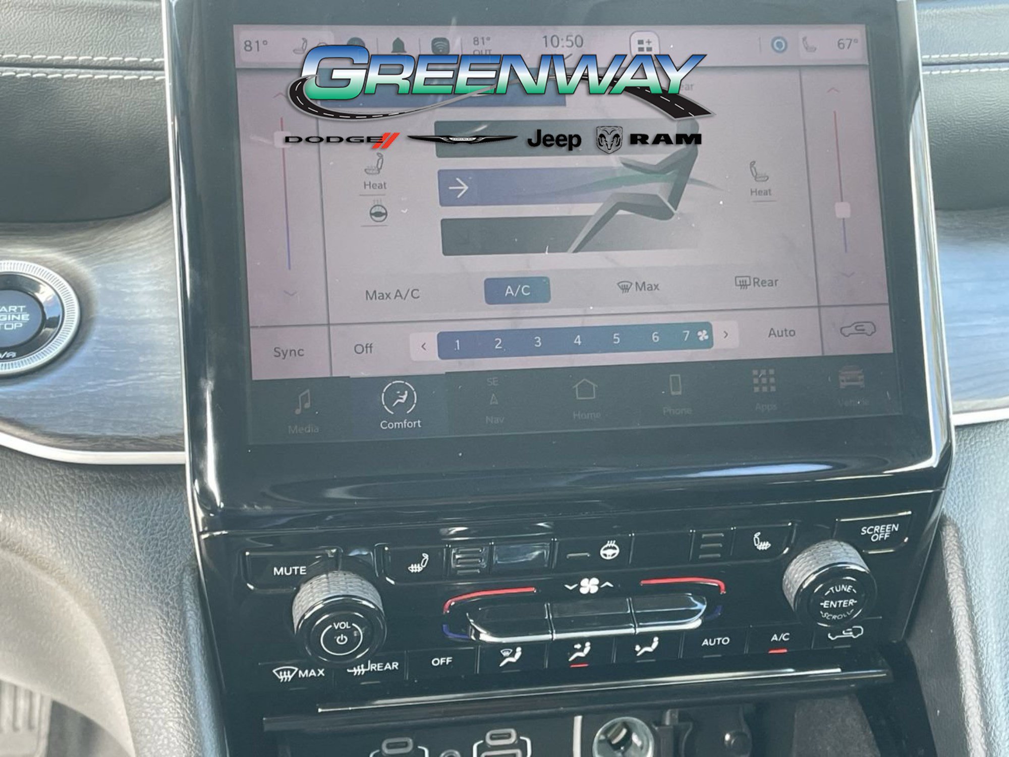 Used 2022 Jeep Grand Cherokee L Limited AWD/4WD image 25
