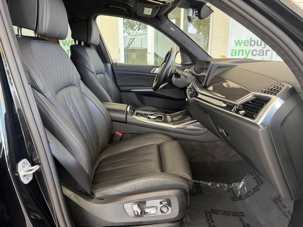Used 2026 BMW X7 M60i AWD/4WD image 23