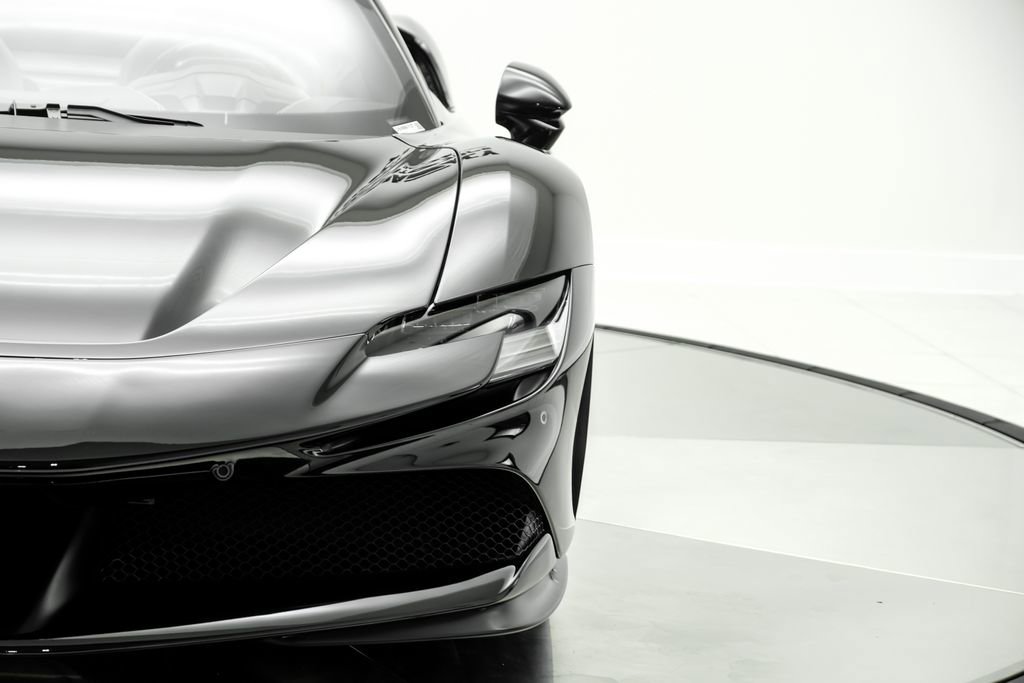 Used 2022 Ferrari SF90 Spider AWD/4WD image 39
