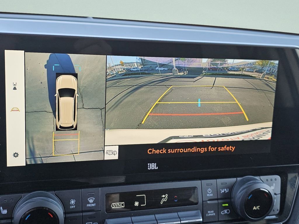 Used 2024 Toyota Grand Highlander Platinum image 9