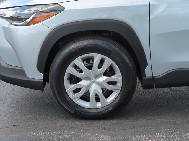 Certified 2025 Toyota Corolla Cross L FWD image 7