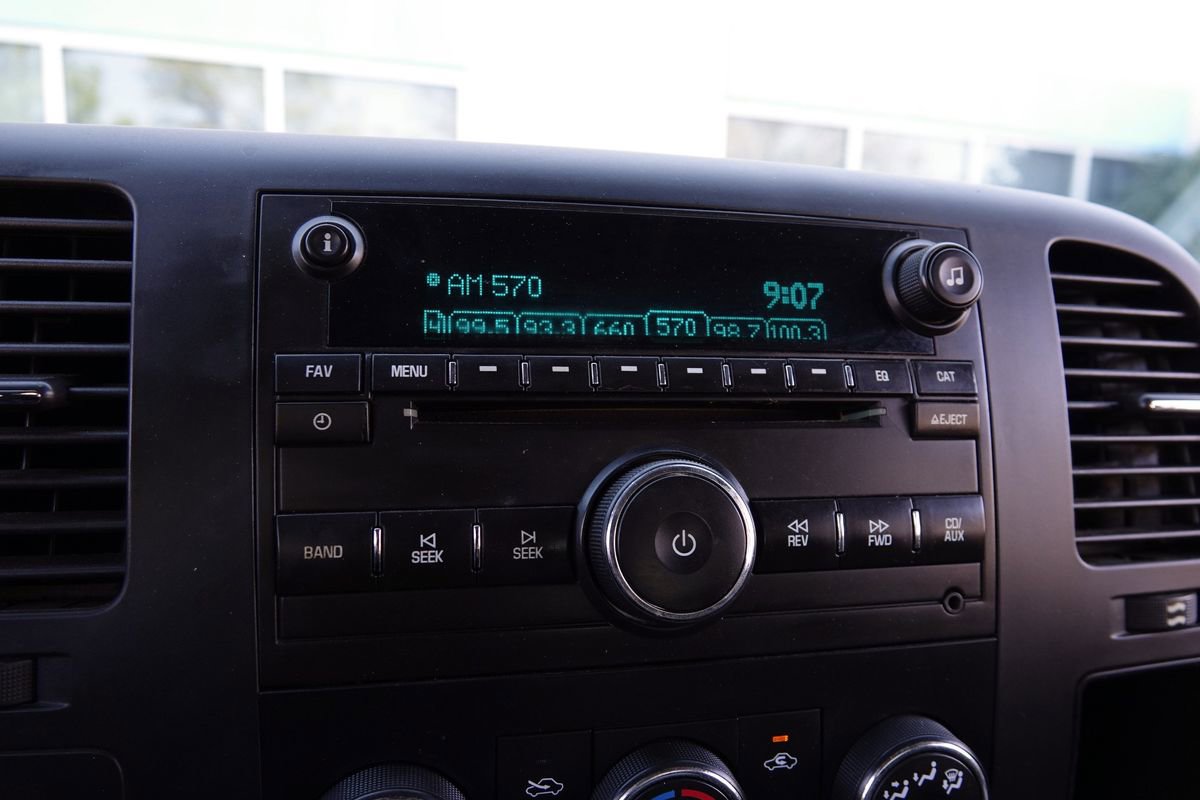 Used 2014 Chevrolet Silverado 2500 LT image 40