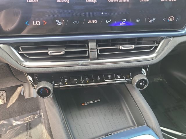 New 2026 Chevrolet Equinox EV LT image 32