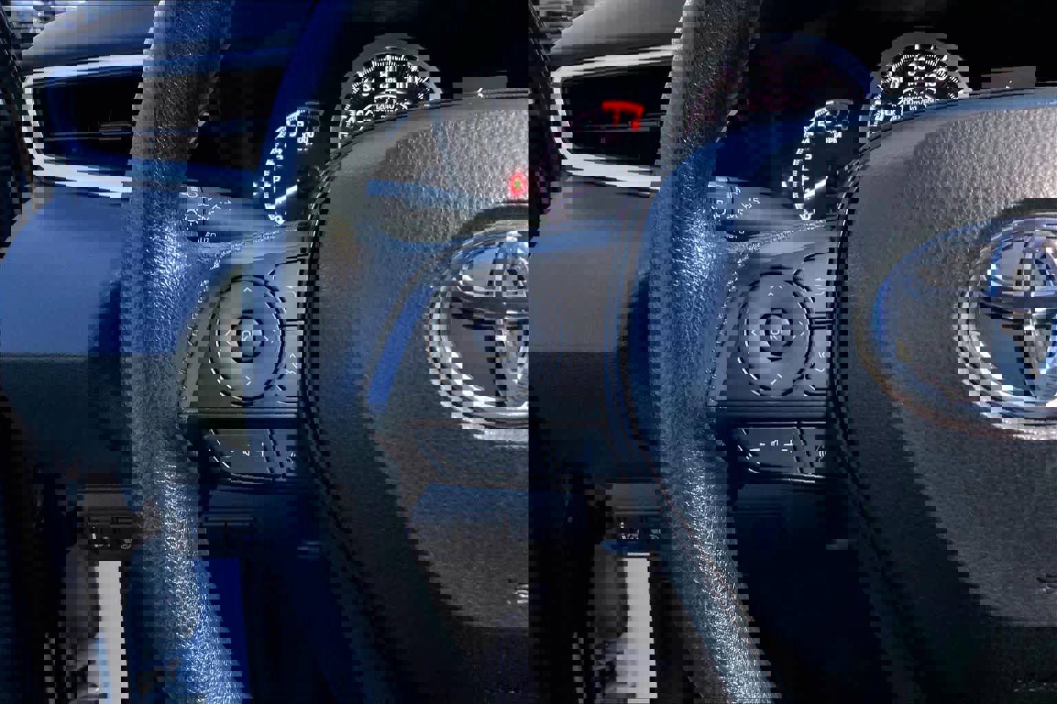 Used 2022 Toyota Corolla LE image 23