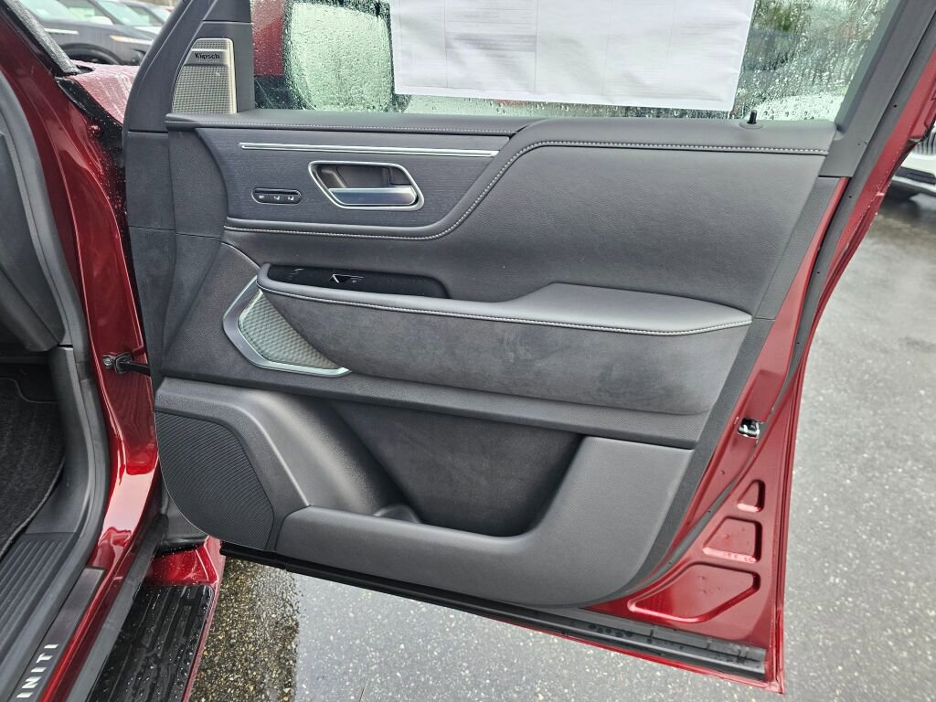 New 2025 INFINITI QX80 Sensory w/ Premium Cargo Package image 10