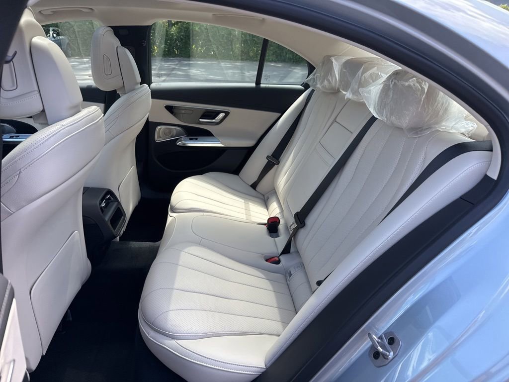New 2026 Mercedes-Benz E 350 4MATIC Sedan image 19
