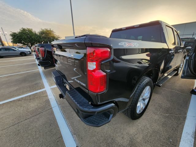 Used 2025 Chevrolet Silverado 1500 Custom AWD/4WD image 4