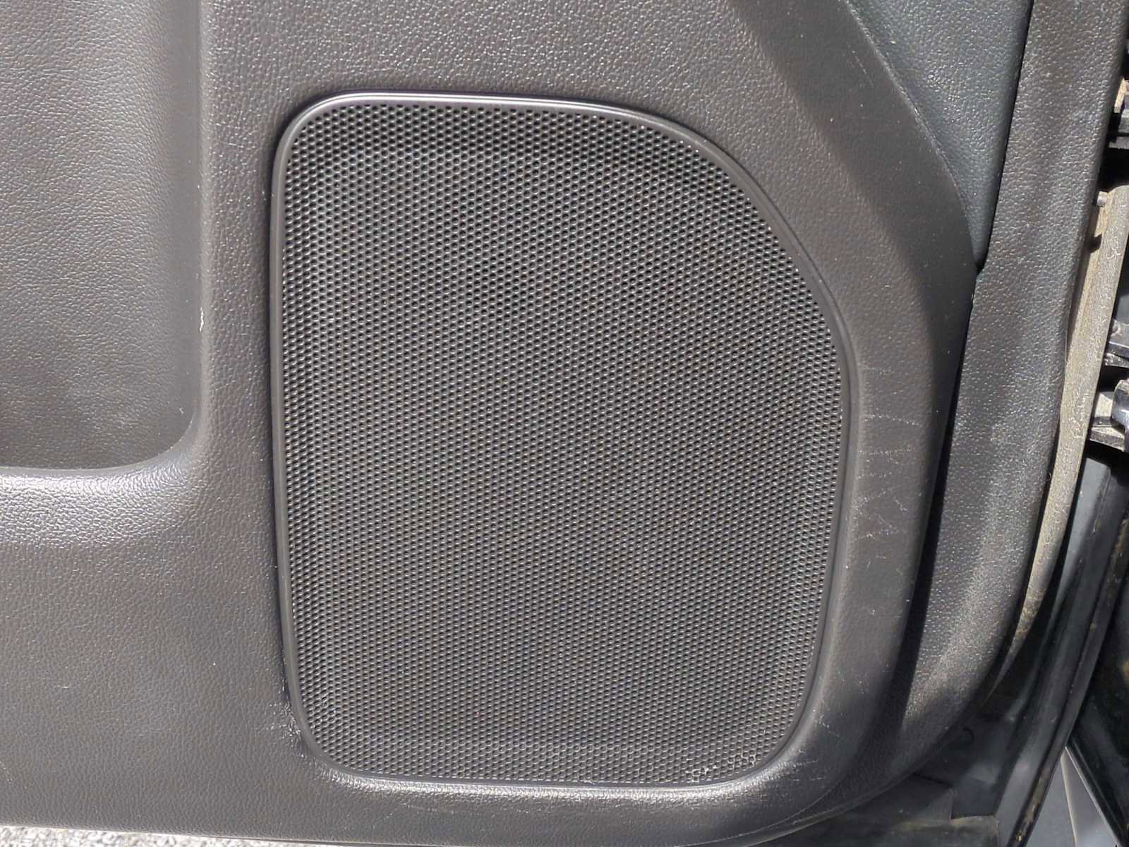 Used 2015 Chevrolet Silverado 2500 LT w/ LT Convenience Package image 21