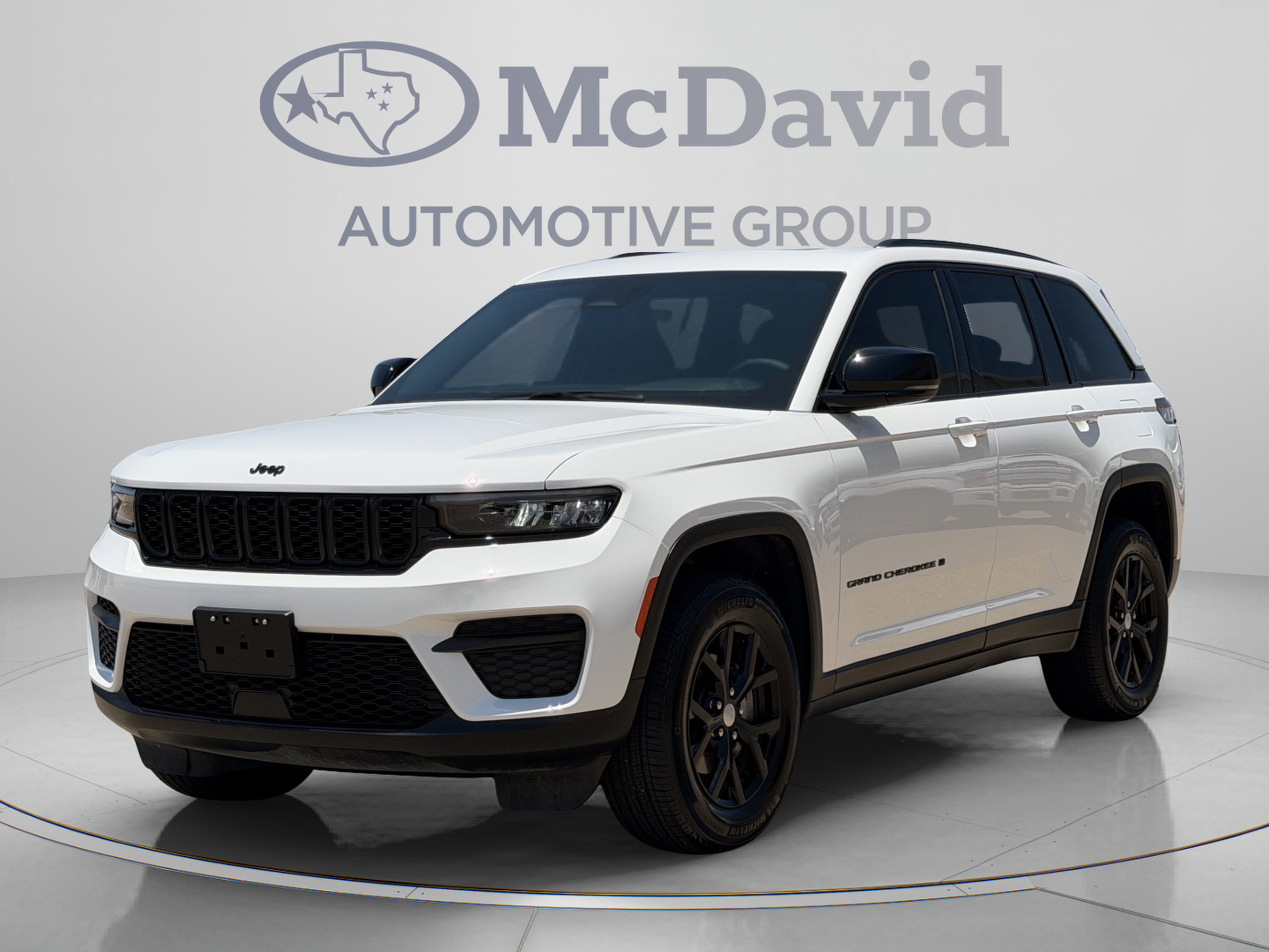 Used 2025 Jeep Grand Cherokee Altitude