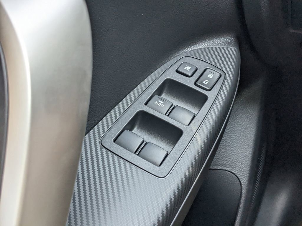 New 2025 Mitsubishi Eclipse Cross SE image 25