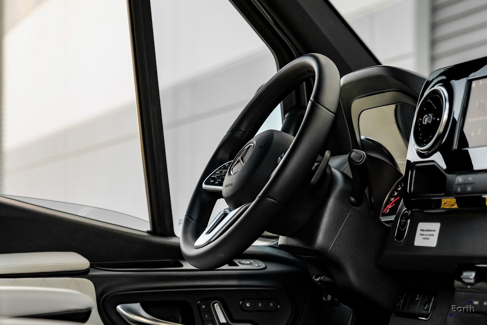 Used 2023 Mercedes-Benz Sprinter 3500 image 47