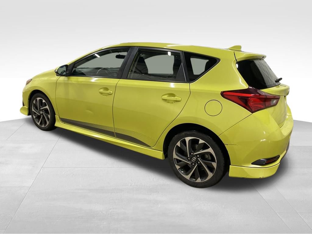 Used 2016 Scion iM video 2