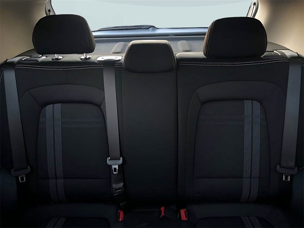 Used 2025 Hyundai Venue SEL image 17