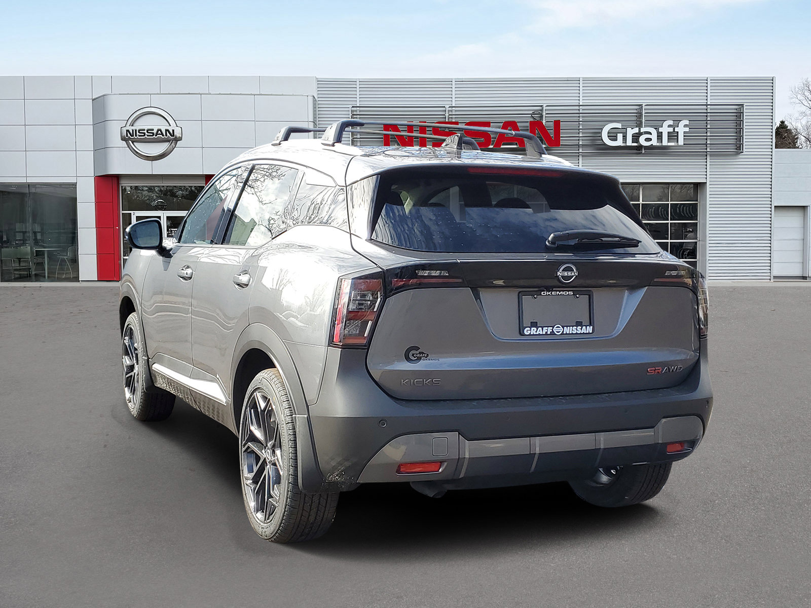 New 2026 Nissan Kicks SR w/ Cold Weather Package image 4