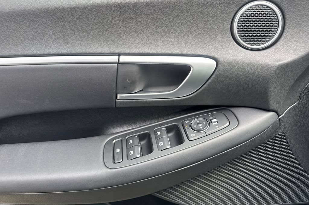 New 2026 Hyundai Sonata SEL FWD image 10