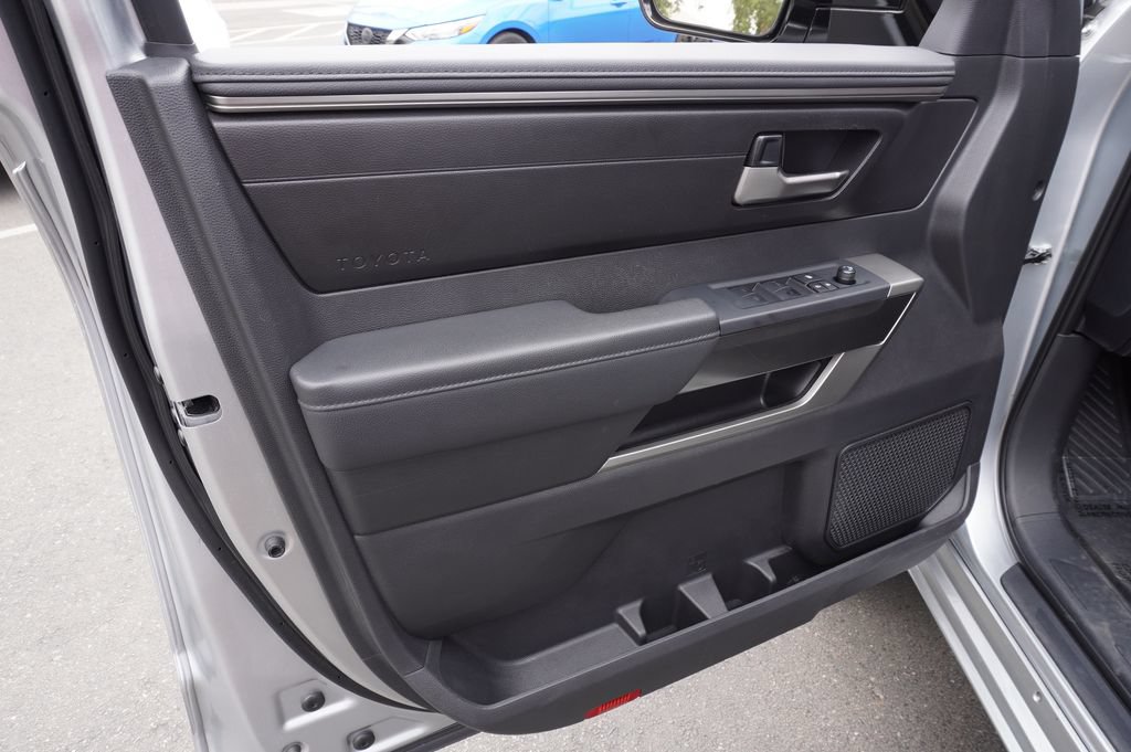 Used 2026 Toyota Tundra SR5 w/ SR5 Convenience Package AWD/4WD image 15