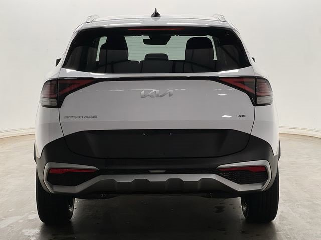 Used 2023 Kia Sportage EX image 4
