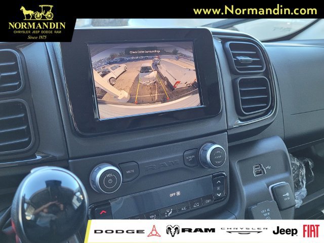 New 2025 RAM ProMaster 3500 w/ Roll-Up Rear Door Package FWD image 11