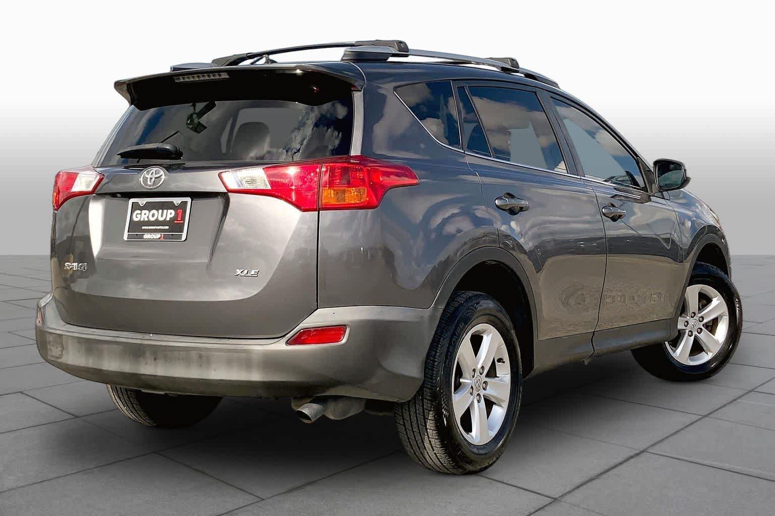 Used 2013 Toyota RAV4 XLE FWD image 13