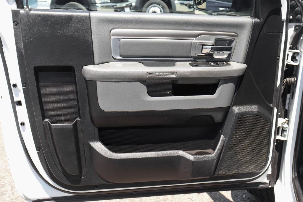 Used 2015 RAM 1500 Classic SLT w/ Trailer & Traction Group image 13