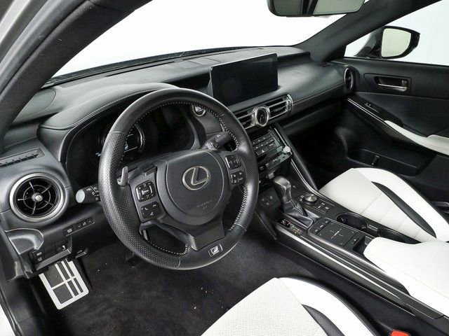 Used 2022 Lexus IS 350 F Sport image 4