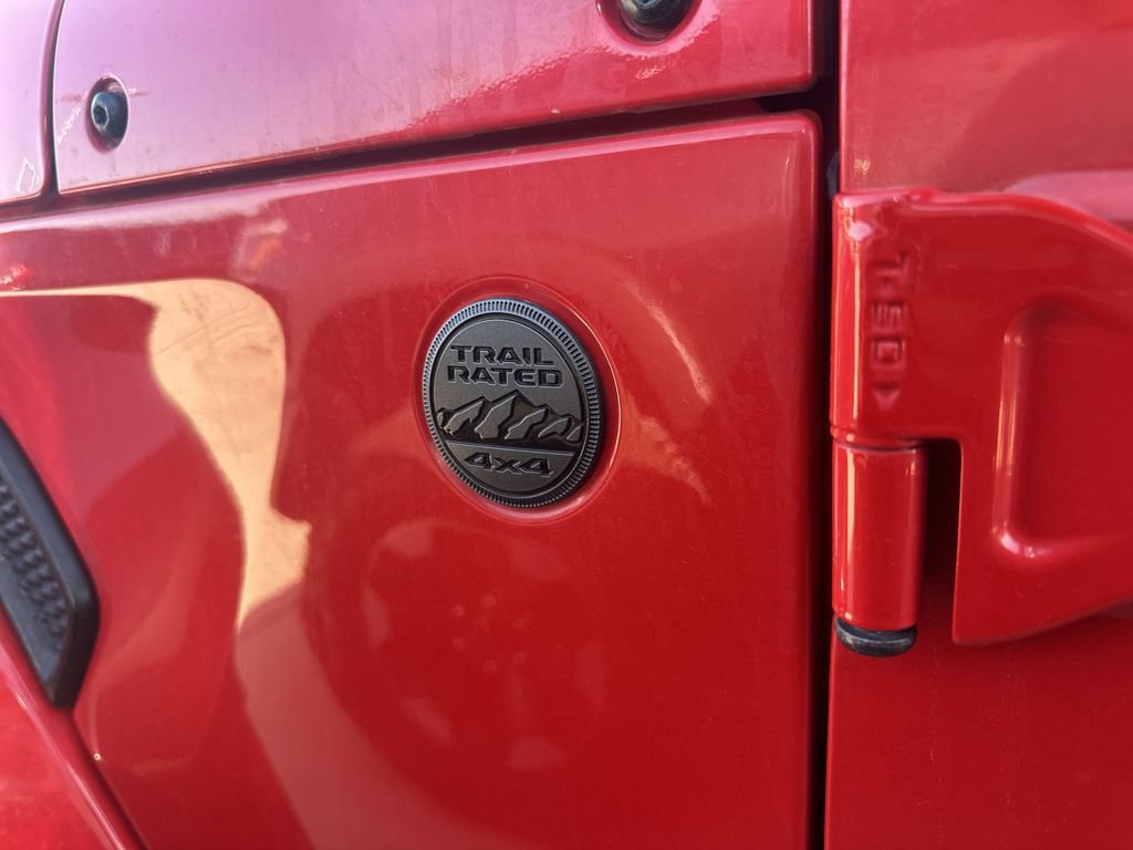 Used 2025 Jeep Gladiator Sport AWD/4WD image 32