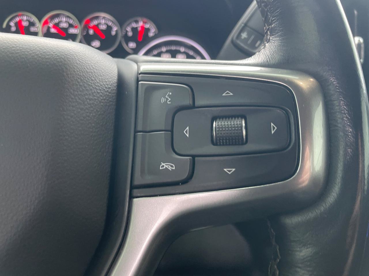 Used 2022 Chevrolet Silverado 3500 LTZ AWD/4WD image 20