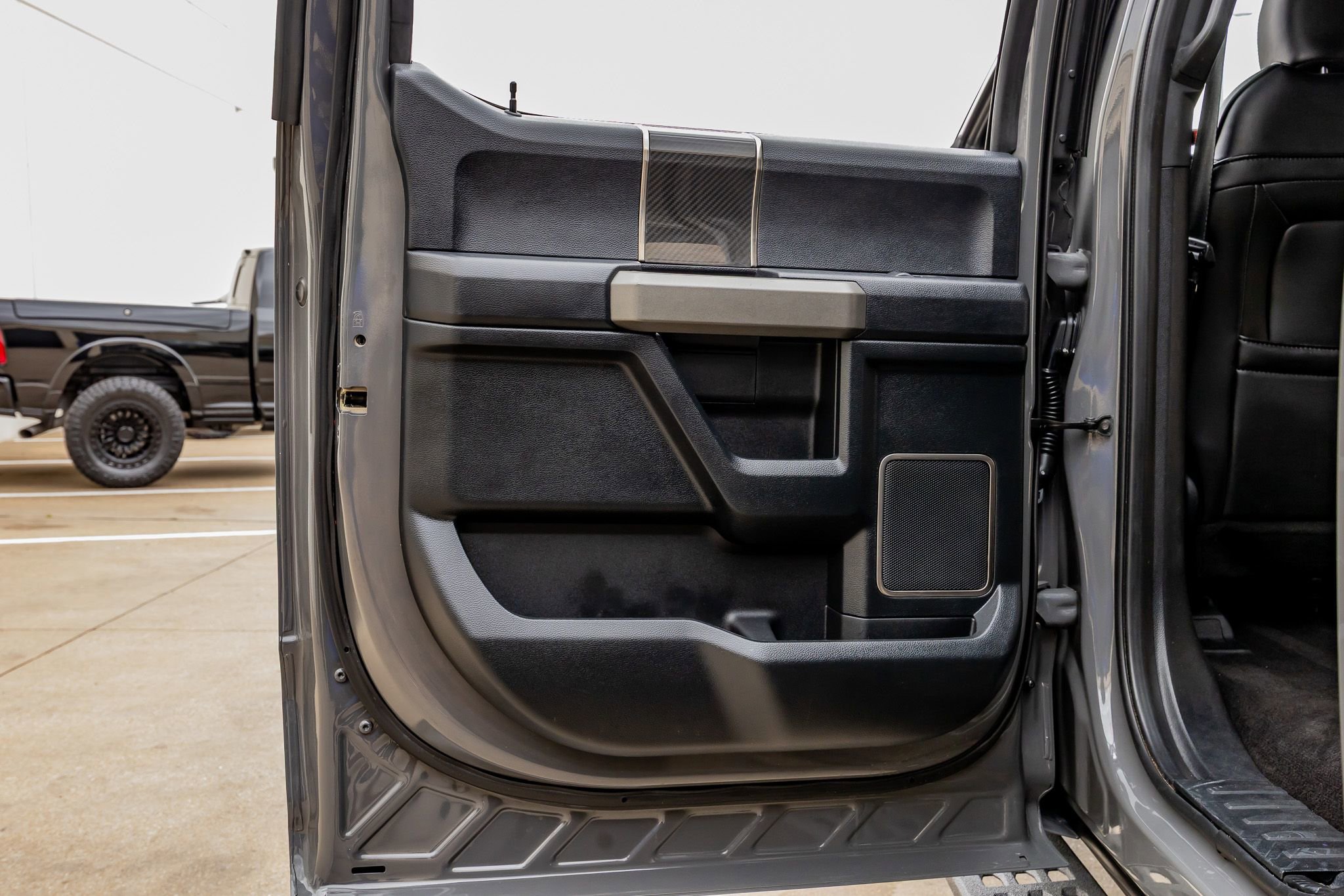 Used 2020 Ford F150 Raptor w/ Equipment Group 802A Luxury image 38