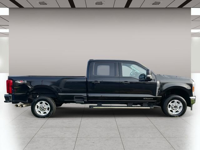 Used 2025 Ford F250 XLT image 2