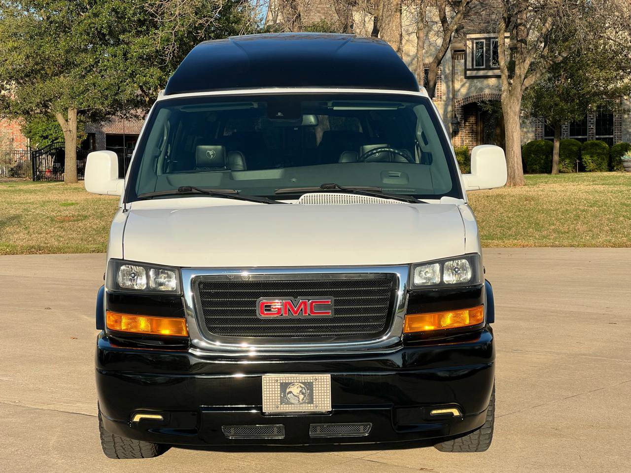 Used 2019 GMC Savana 2500 Extended w/ Enhanced Convenience Package image 2