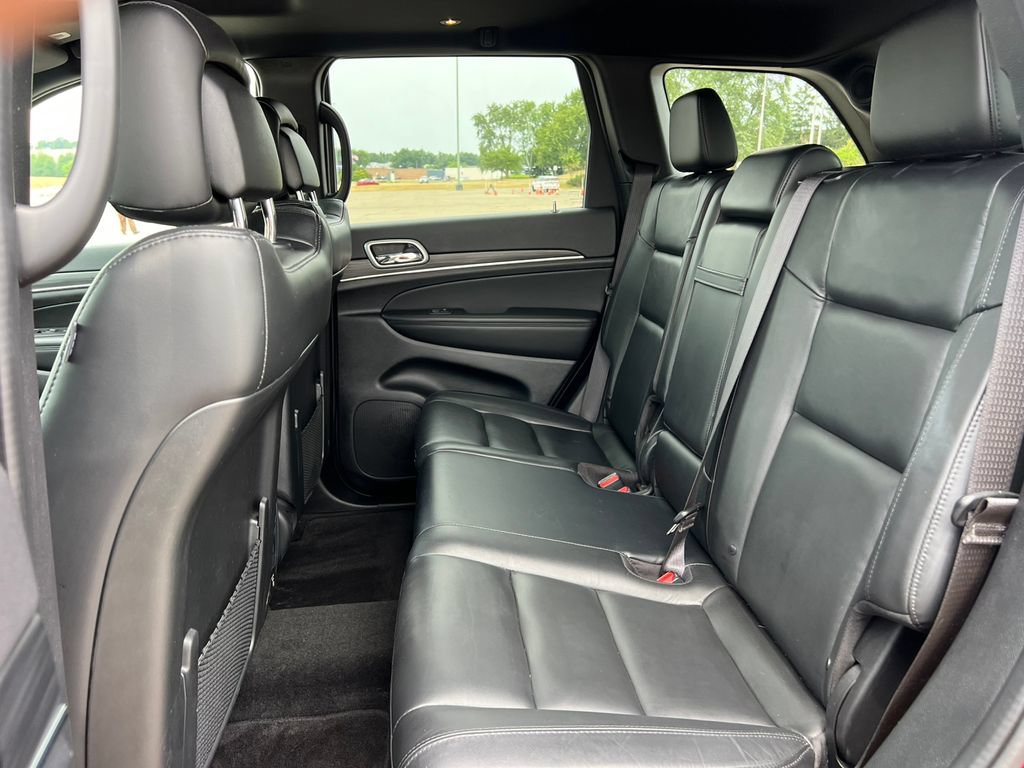 Used 2022 Jeep Grand Cherokee Limited w/ Tech Group AWD/4WD image 5