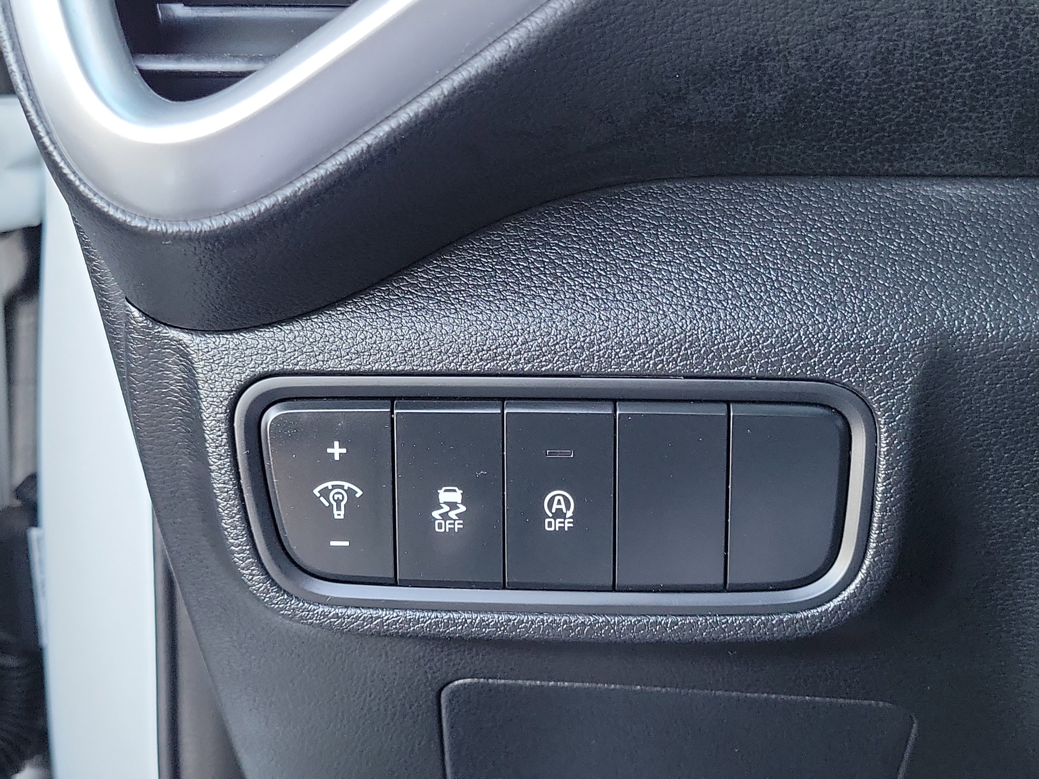 Used 2025 Kia Soul LX image 10