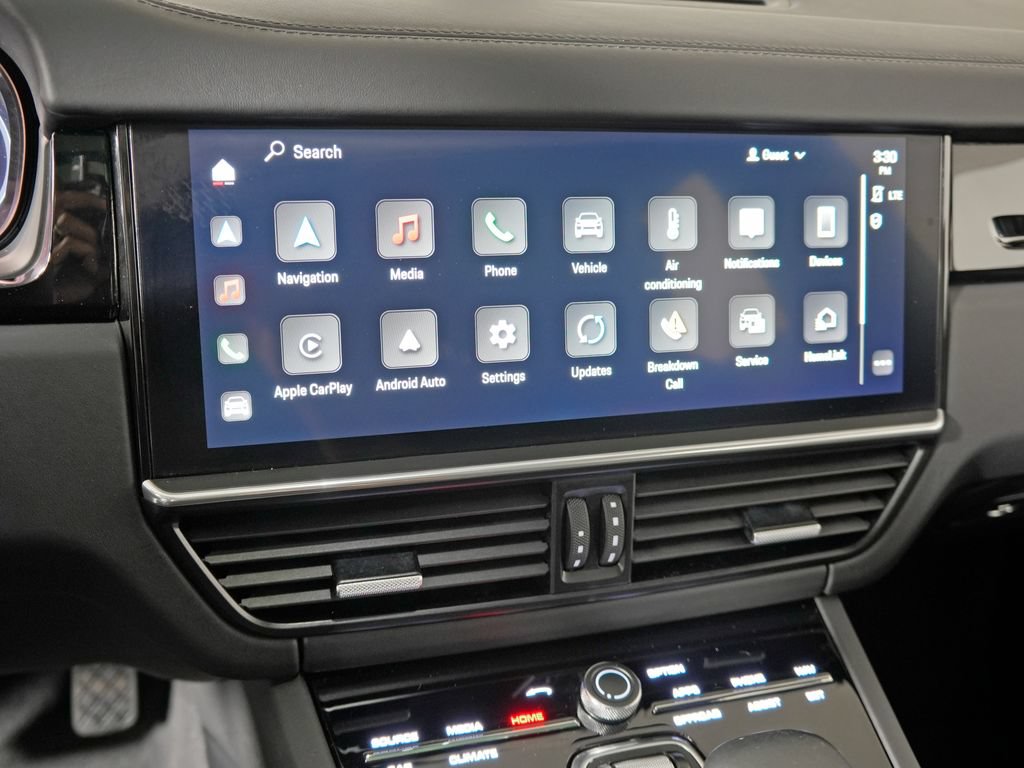 Certified 2023 Porsche Cayenne AWD/4WD image 30