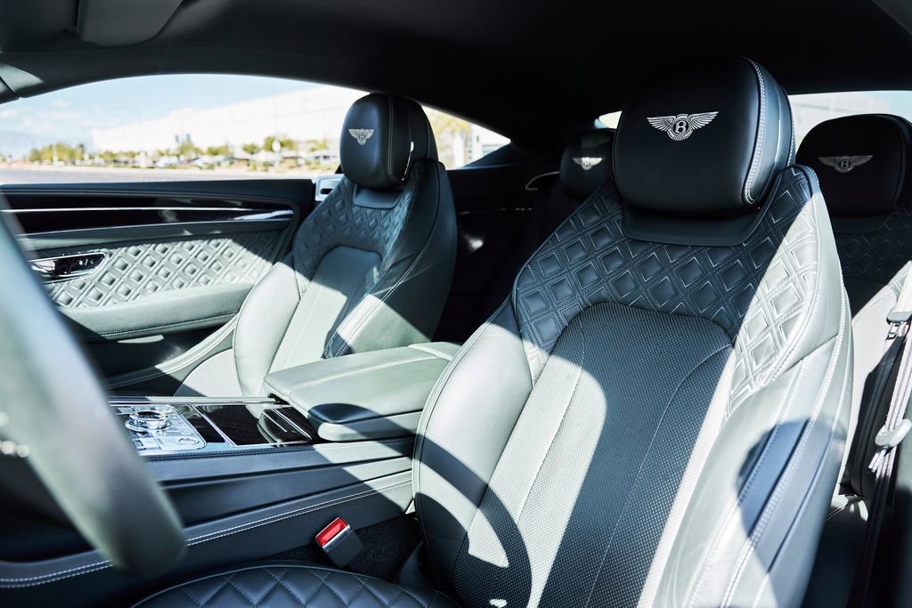 Used 2020 Bentley Continental GT AWD/4WD image 40
