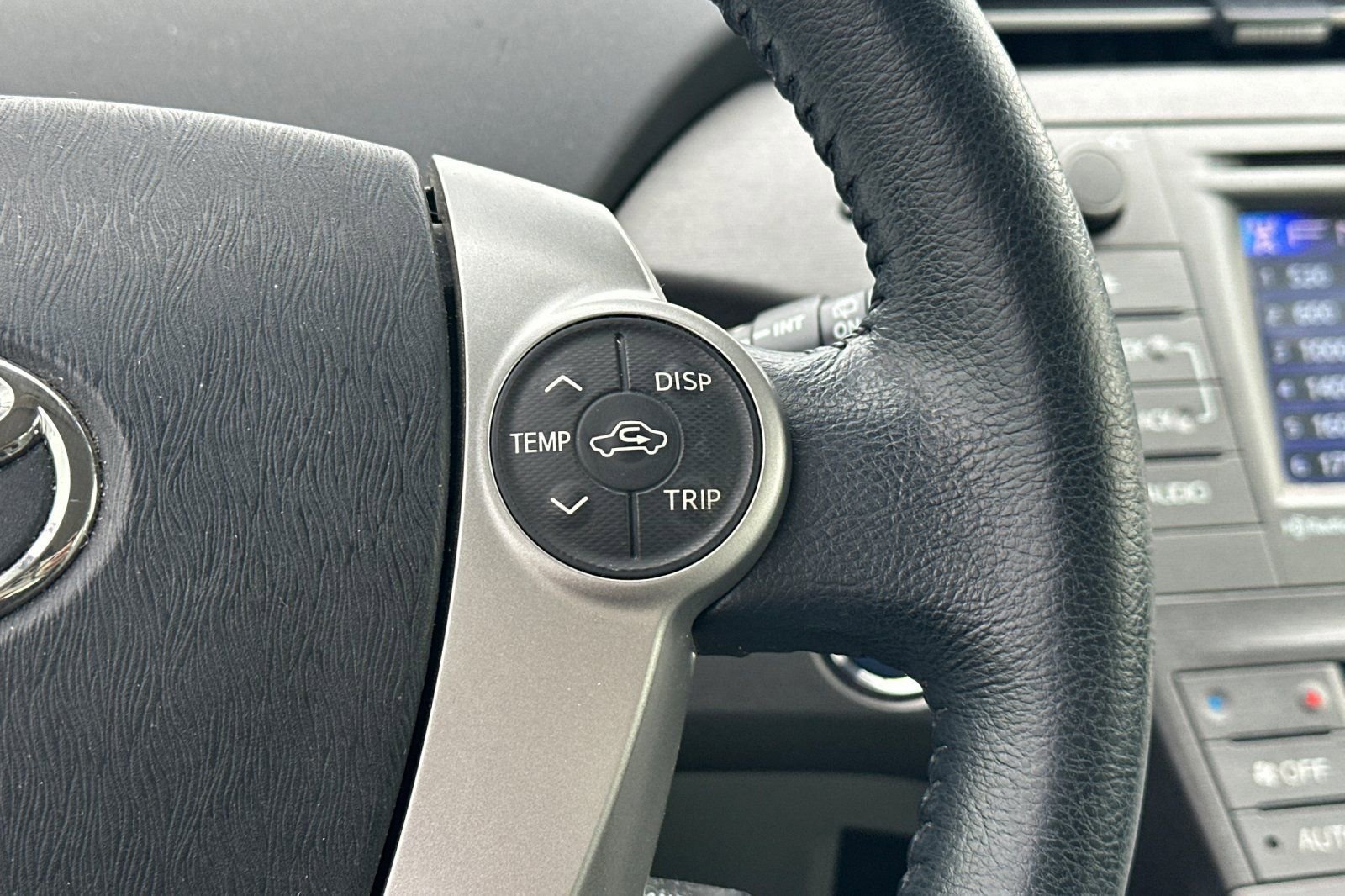 Used 2012 Toyota Prius Five image 38