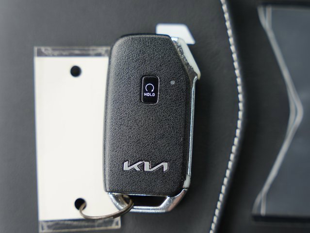 Used 2023 Kia K5 LXS image 33