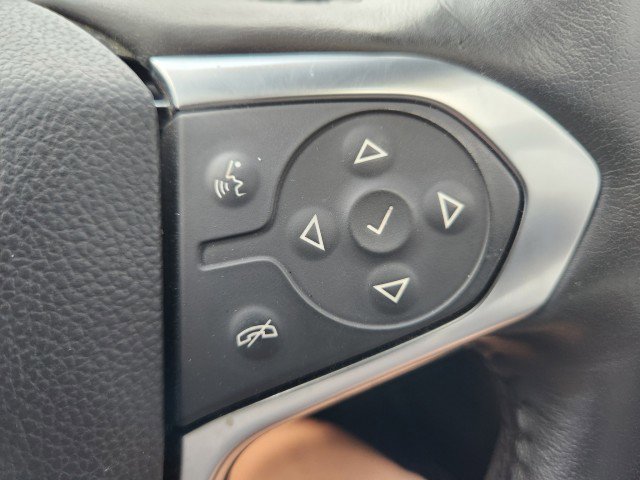 Used 2022 Chevrolet Traverse Premier w/ Redline Edition image 44