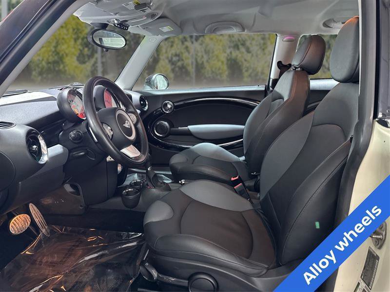 Used 2010 MINI Cooper S image 9