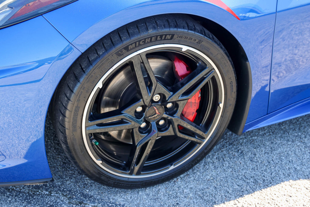 Used 2022 Chevrolet Corvette Stingray Premium Conv w/ Z51 Performance Package RWD image 14