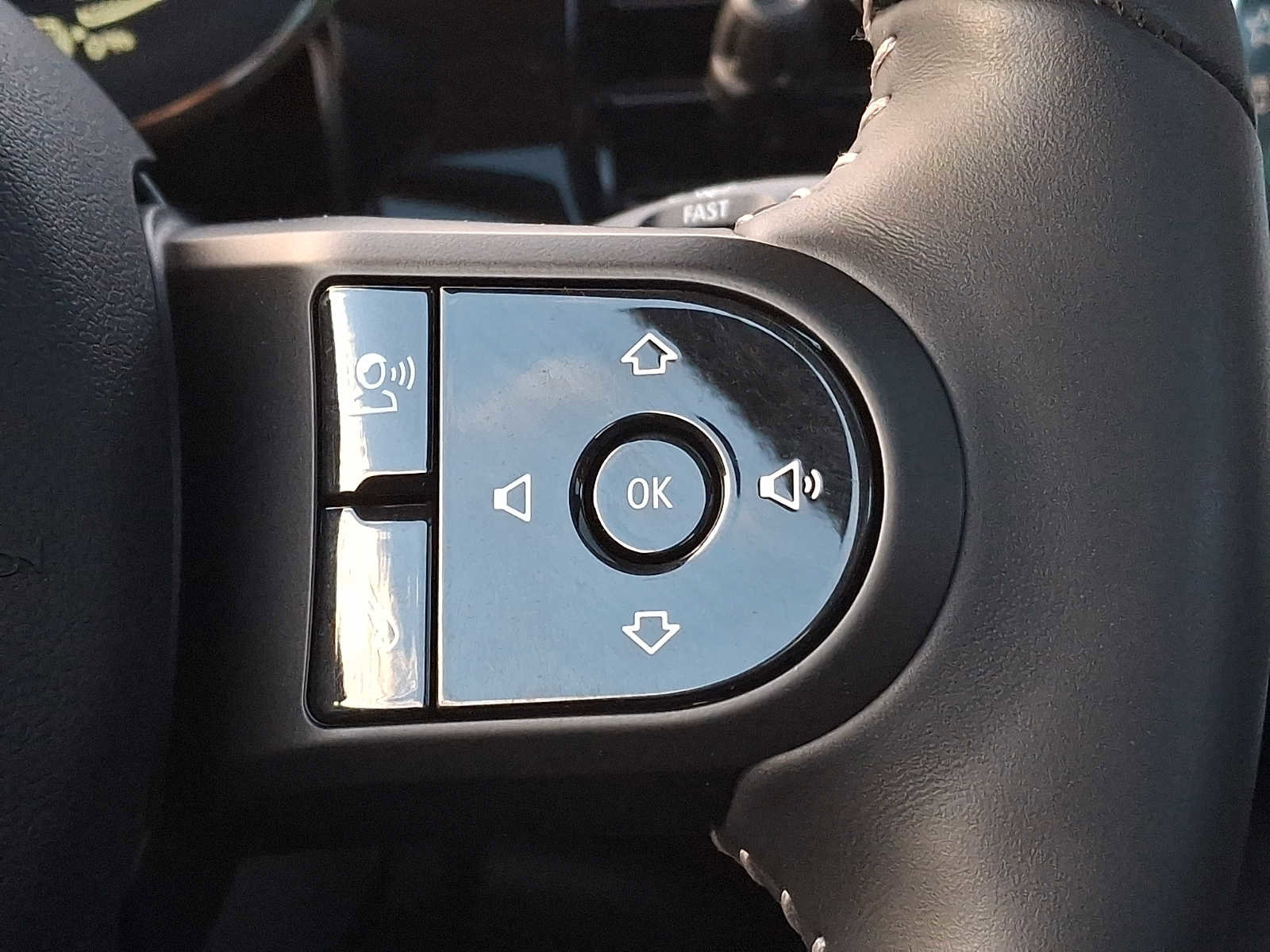 Certified 2024 MINI Cooper SE image 19