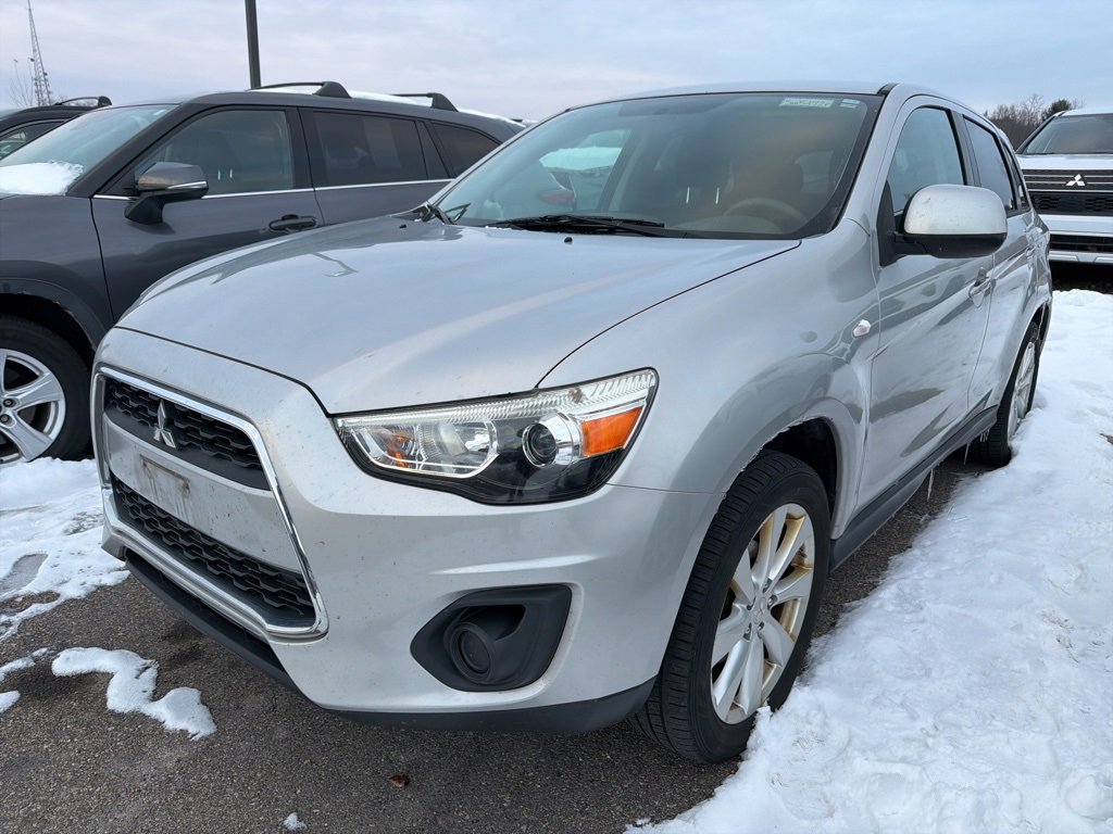 Used 2015 Mitsubishi Outlander Sport ES image 1