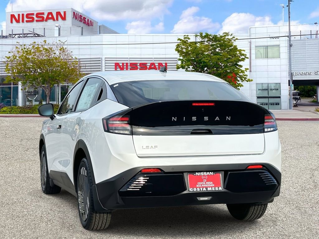 New 2026 Nissan Leaf w/ Illuminated Package image 3